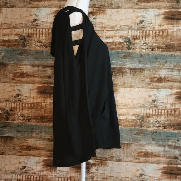 Twenty Second black hoodie with arm cutouts 1X - Picture 3 of 11